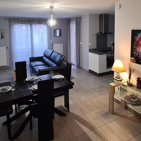 Appartement De Standing Au Centre De